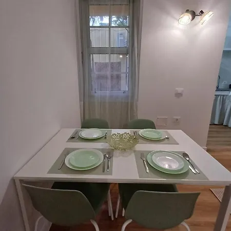 El Patio Apartment *